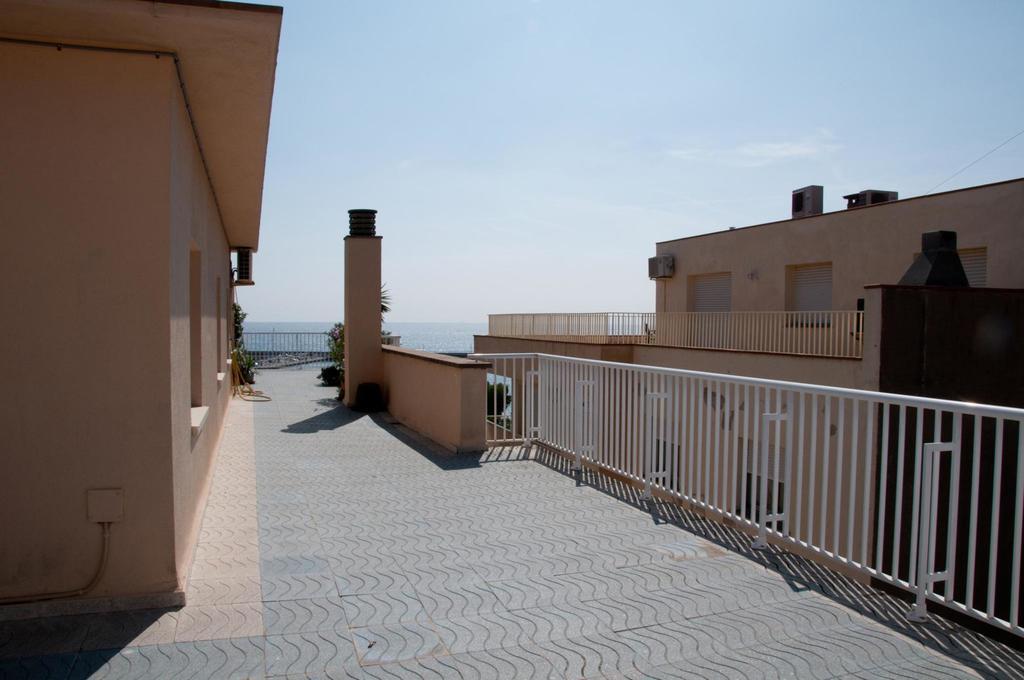 Apartamentos Siglo XXI - Marabu Sant Feliu de Guíxols Rum bild
