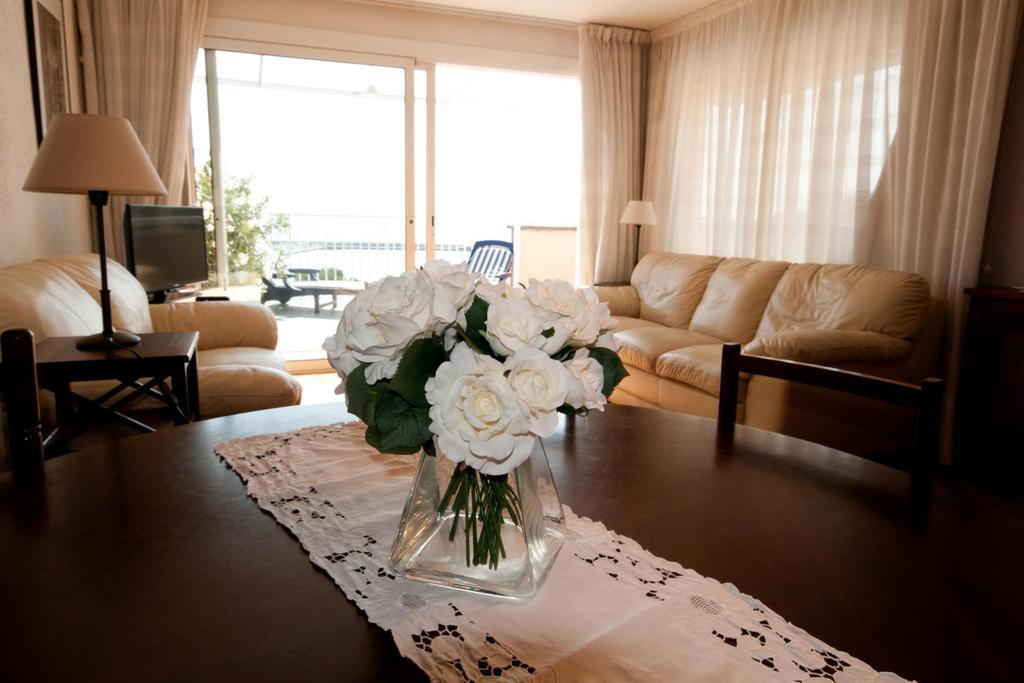 Apartamentos Siglo XXI - Marabu Sant Feliu de Guíxols Rum bild